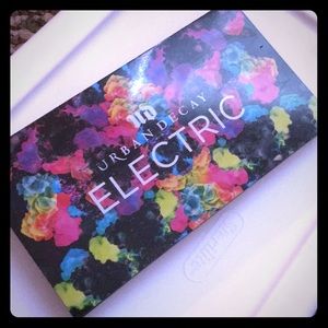Urban Decay Limited Edition Electric Palette